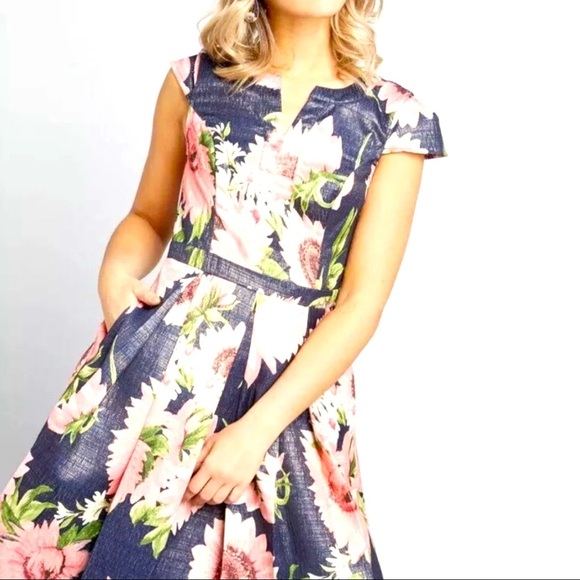 Mod ClothWomen's "Personal Boldness" Fit & Flare Dress Floral Print Size 2 EUC - Picture 1 of 16